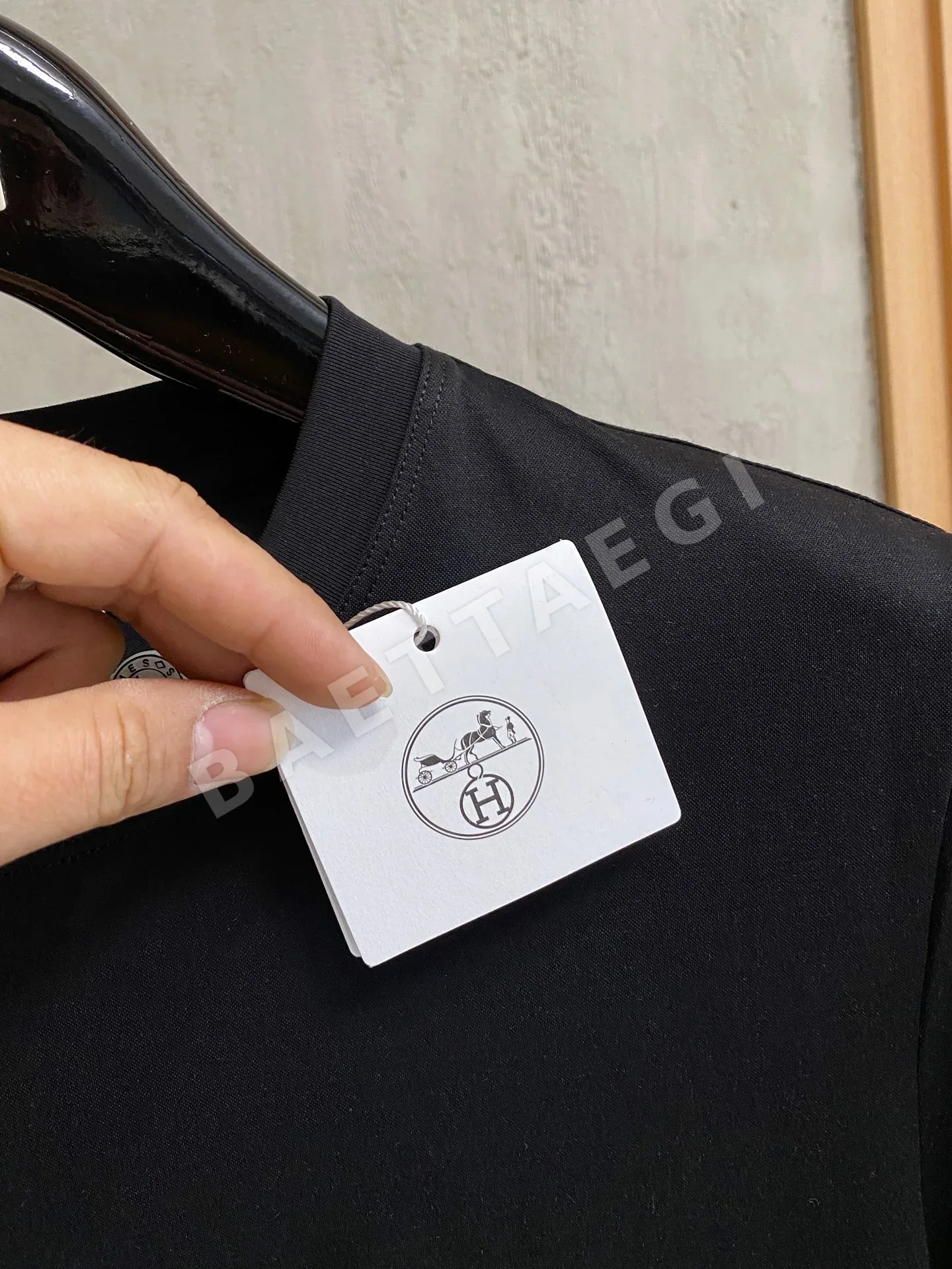 에르메스 남성 크루넥 반팔 티셔츠 상세 이미지 5