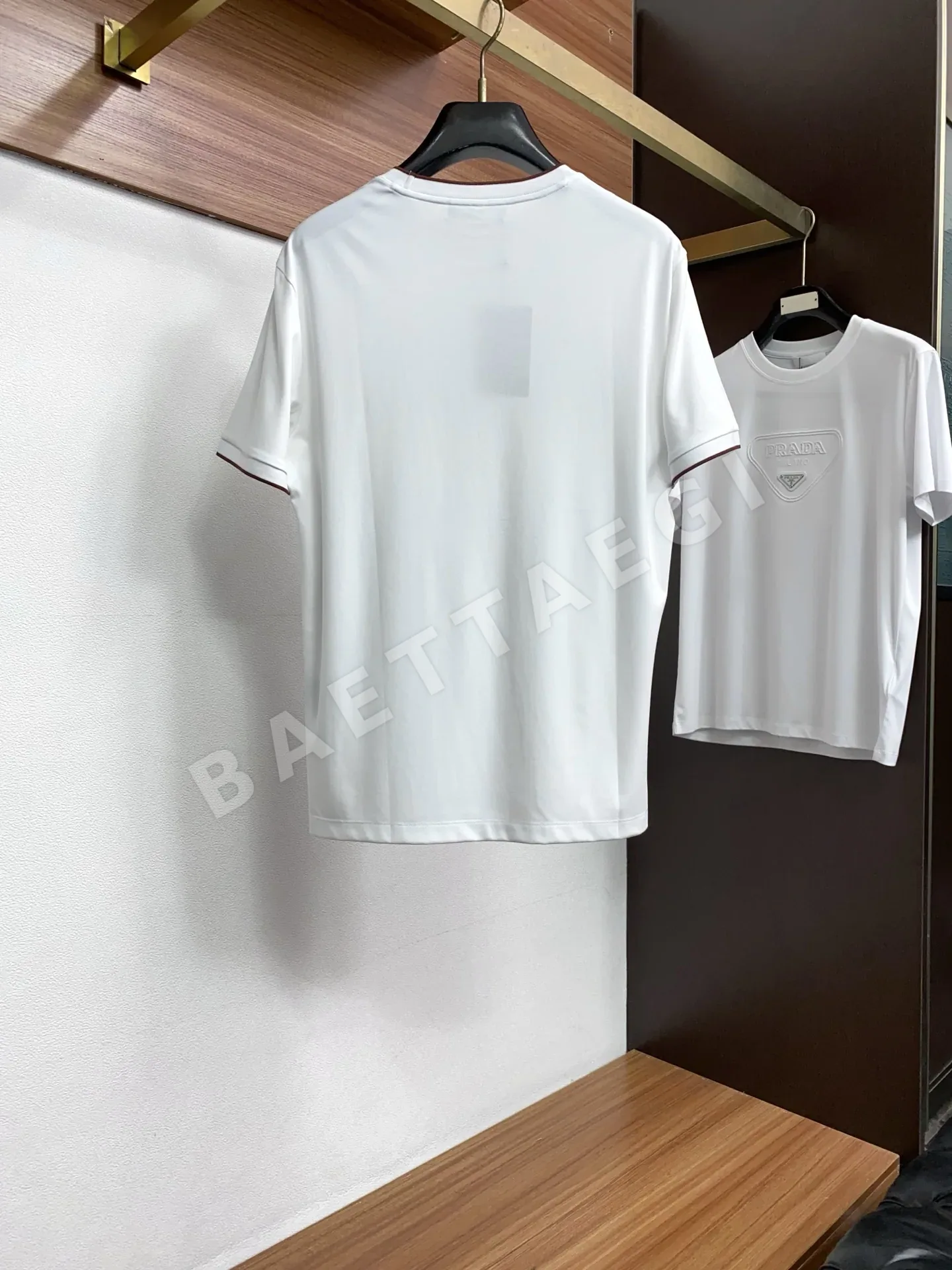 로로피아나 슬림핏 남성 반팔 티셔츠 상세 이미지 9