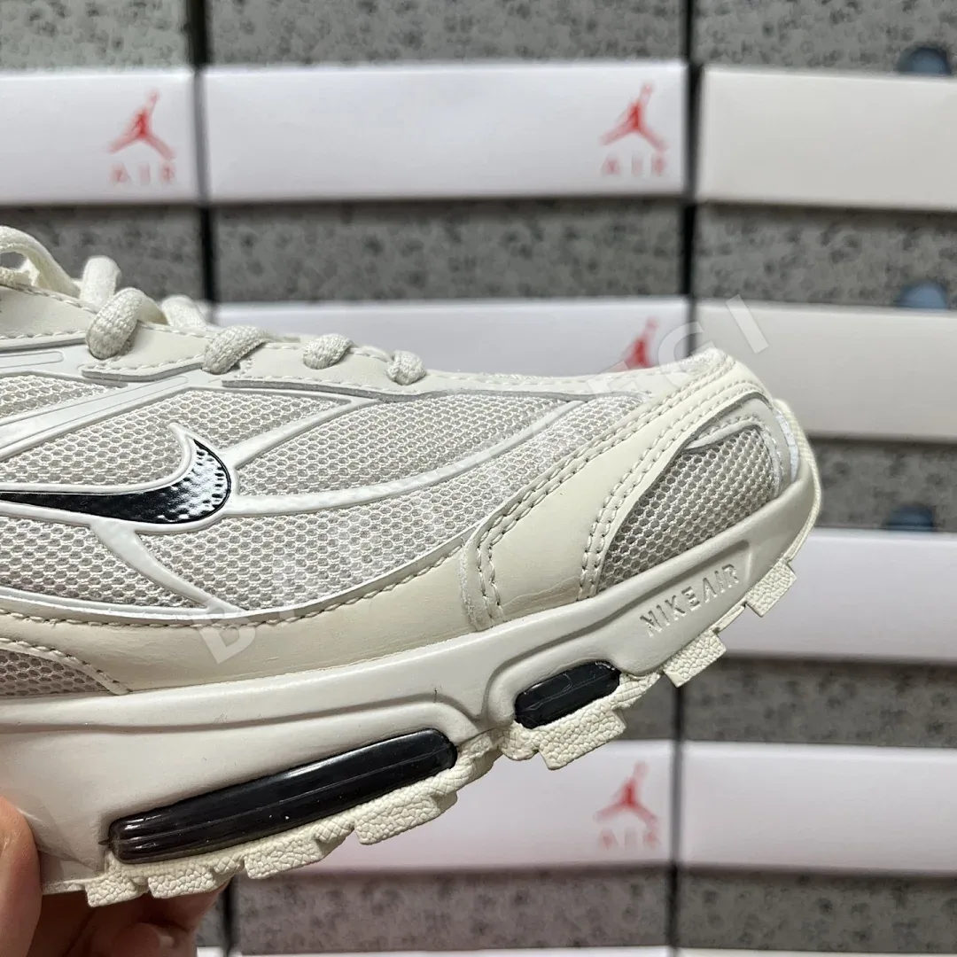 나이키 [WM] 샥스 II7635-002 201141 Nike Shox Ride 2 Light Bone Metallic Black 상세 이미지 9