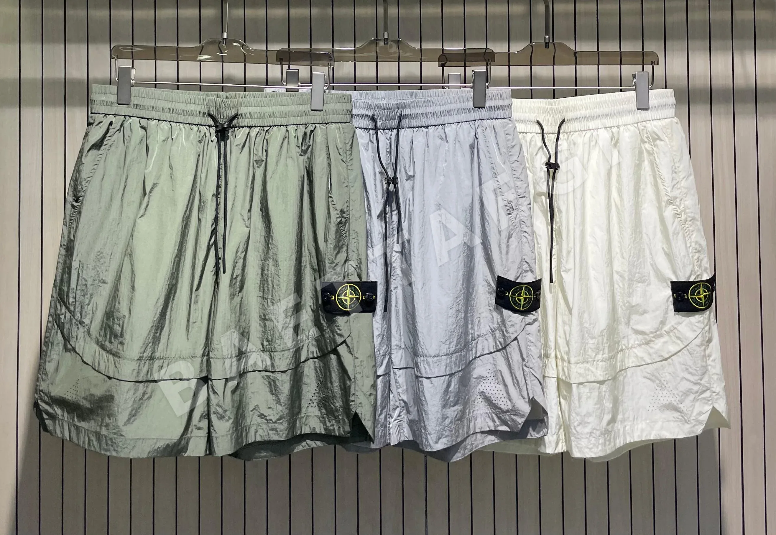 스톤아일랜드 나일론 루즈핏 남성 바지 50901