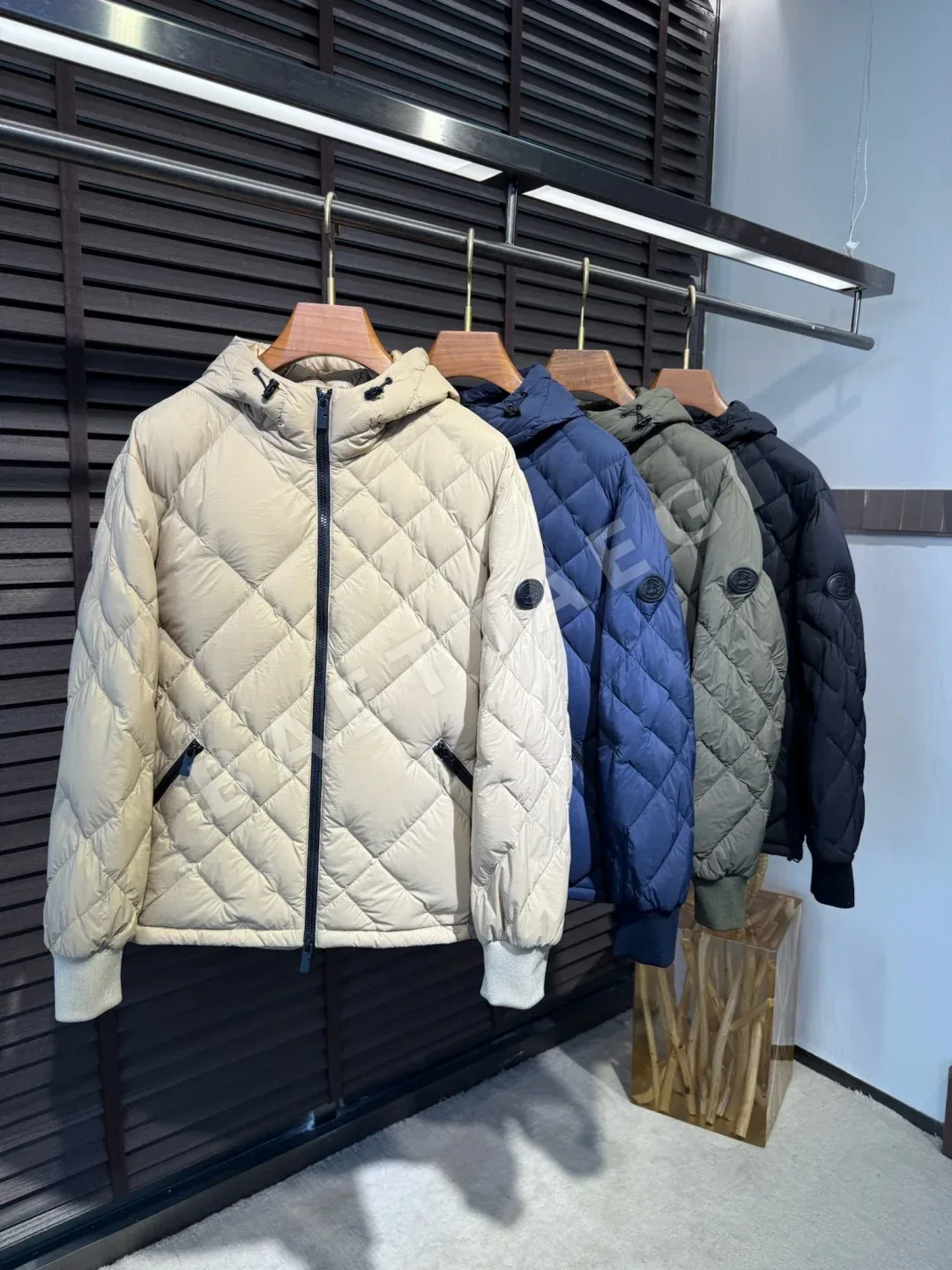몽클레르 다운자켓 남성 자켓 M8836 상세 이미지 3