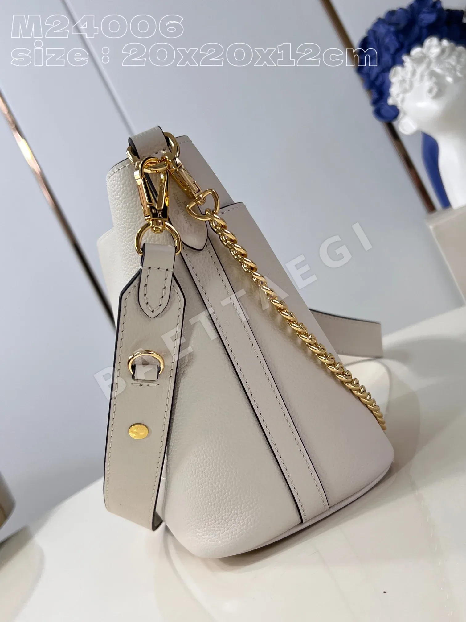 루이비통 화이트 락앤워크 버킷백 M24006 상세 이미지 3