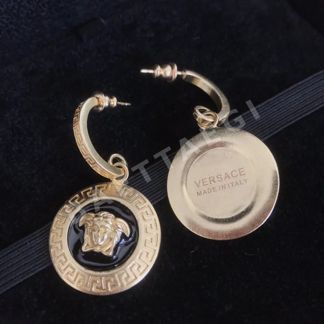 베르사체 귀걸이 63378 Versace Earrings 상세 이미지 4