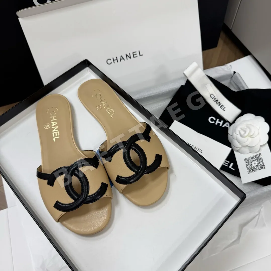 샤넬 26S 더블 C 클래식 플랫 뮬 88937