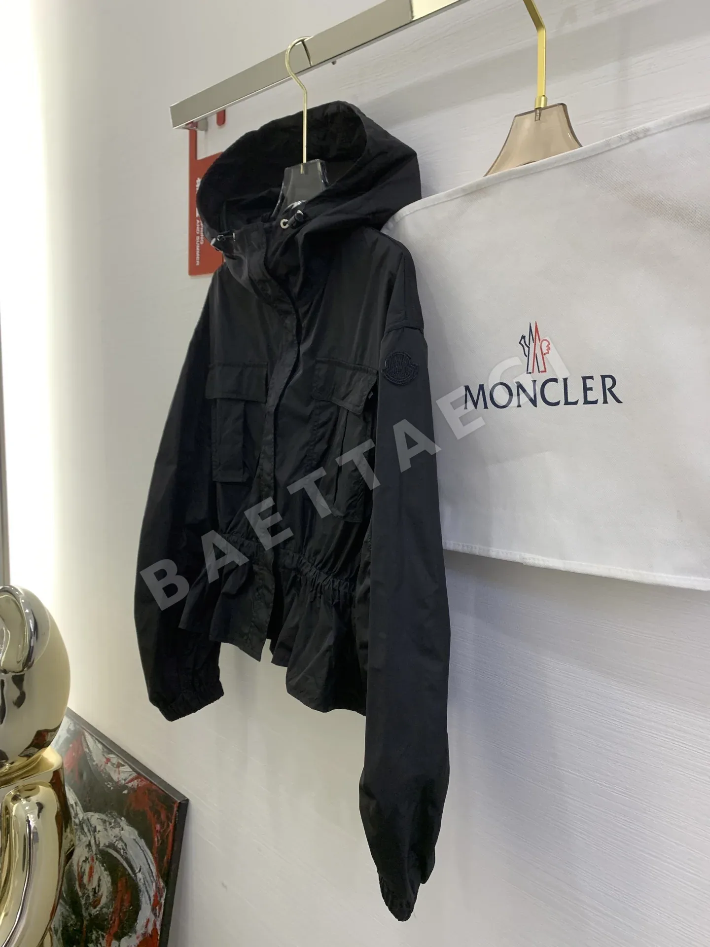 몽클레르 여성 블랙 화이트 플리츠 원피스 레플리카 6516 상세 이미지 2