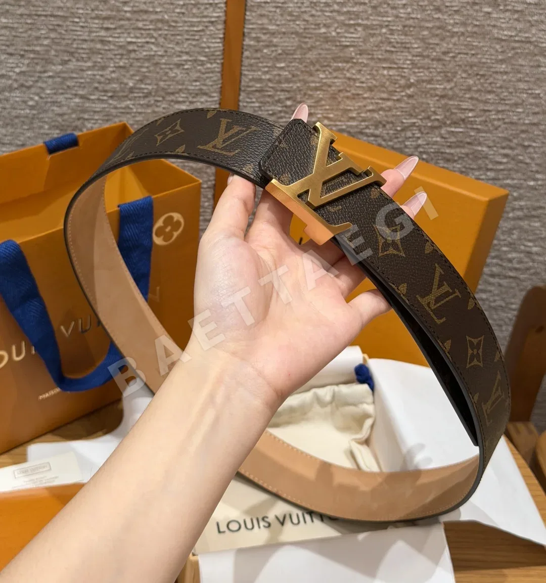 루이비통 이니셜 40mm 리버시블 벨트 상세 이미지 4