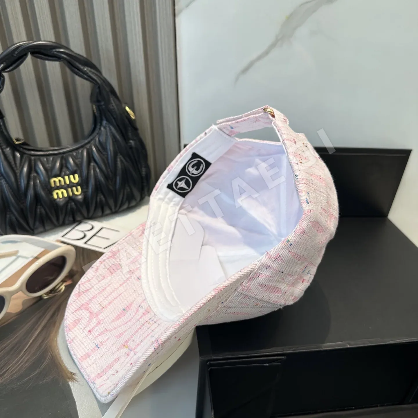 디올 미니멀 베이스볼 캡 상세 이미지 4