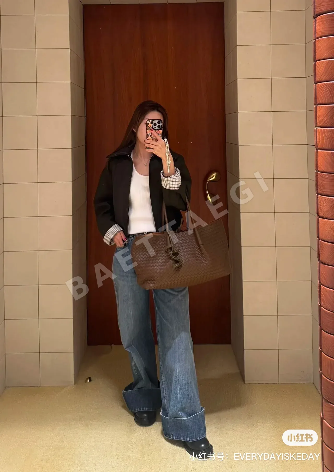 보테가베네타 체크 가죽 카라 여성 자켓 상세 이미지 8