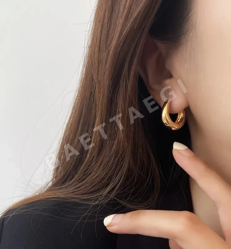 셀린느 18K 골드 도금 귀걸이 상세 이미지 3