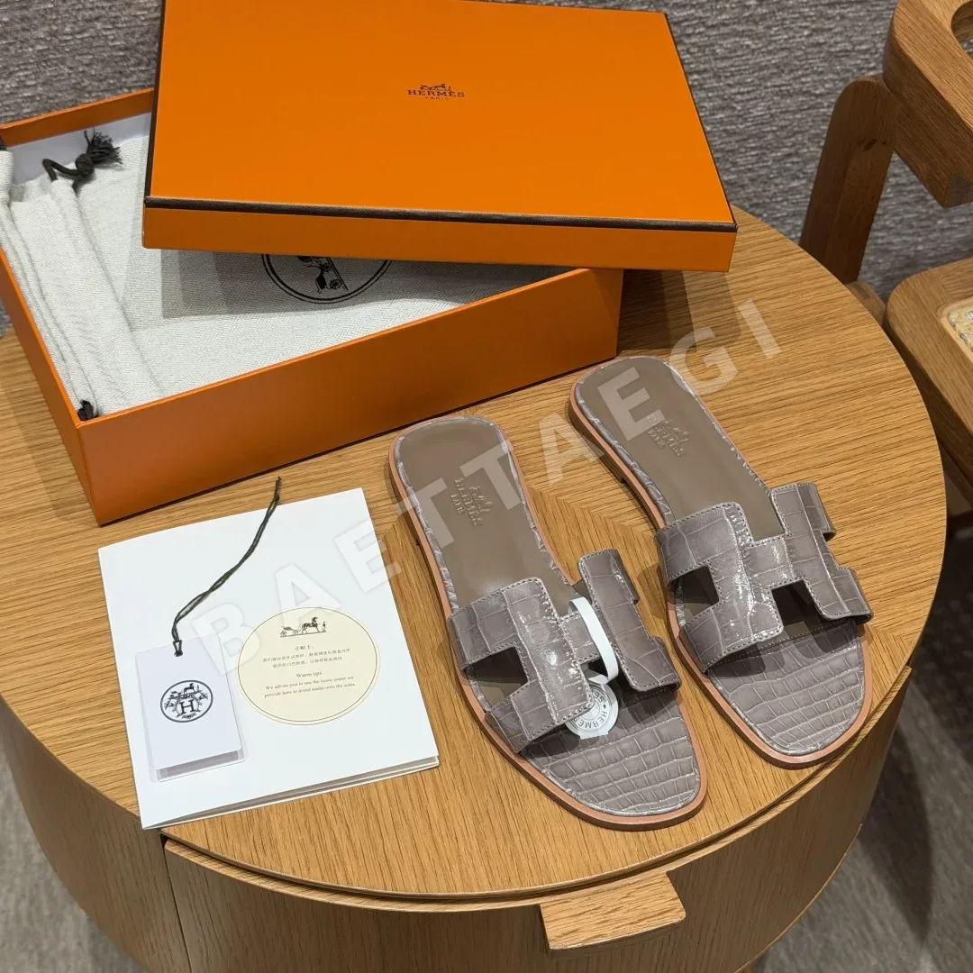 에르메스 오란 샌들 에토프 악어가죽 H 컷아웃 164406