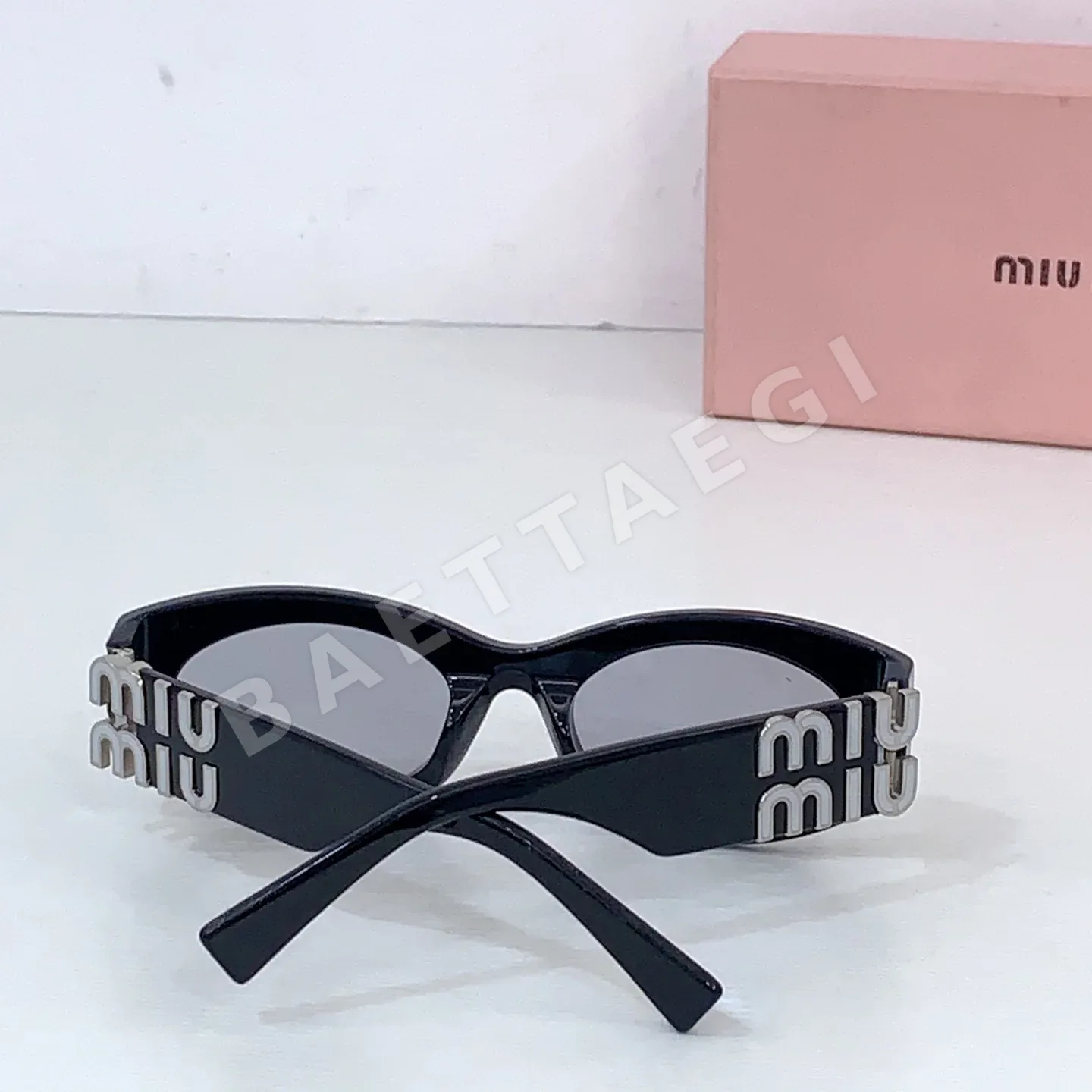 미우미우 SMU080 Z 선글라스 상세 이미지 8