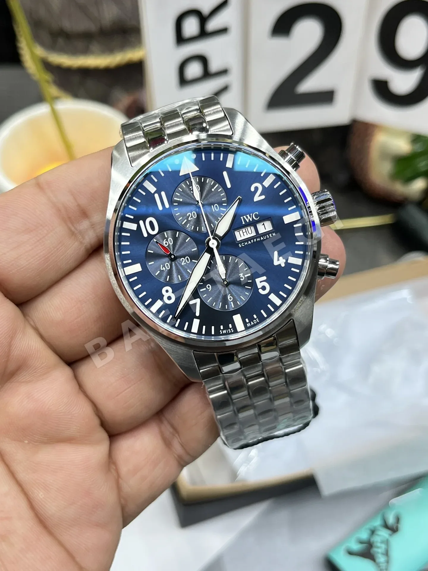IWC 파일럿 크로노그래프 시계 자동 무브먼트 상세 이미지 3
