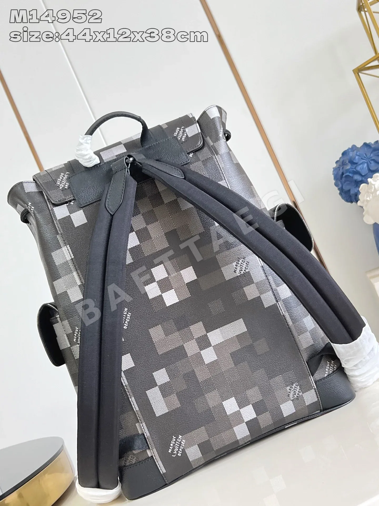 루이비통 M14952 블랙 백팩 미디엄 상세 이미지 4