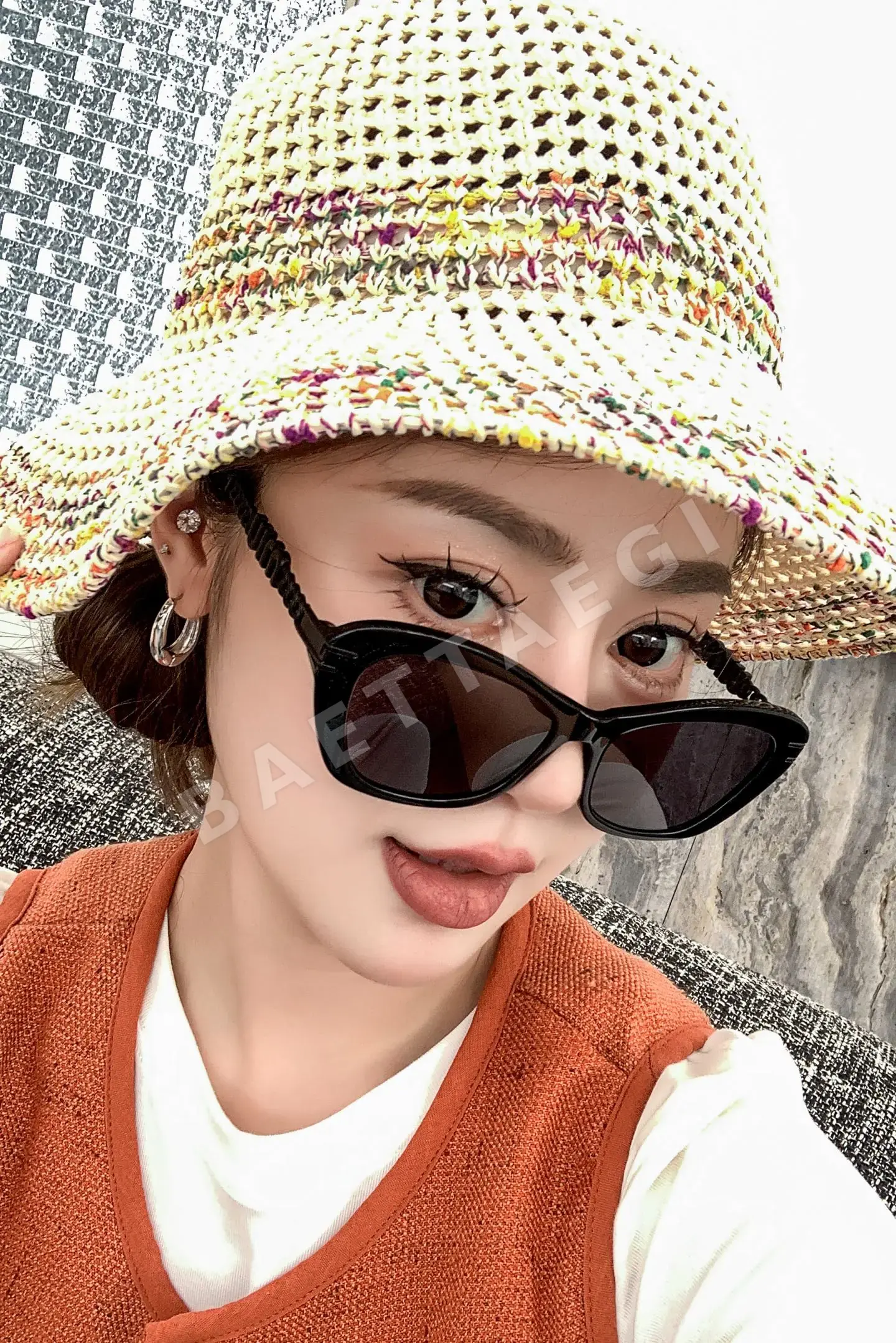 미우미우 OMU 15 WS 선글라스 상세 이미지 9