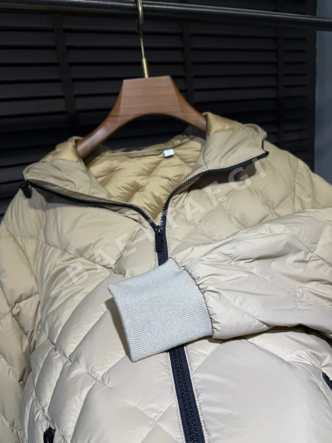 몽클레르 다운자켓 남성 자켓 M8836 상세 이미지 7