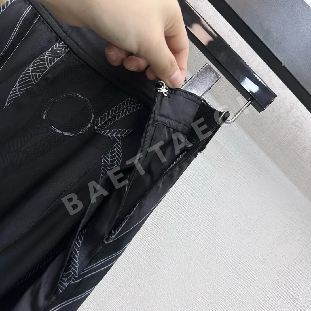 에르메스 실크 프린트 스트레이트 레그 여성 바지 상세 이미지 4