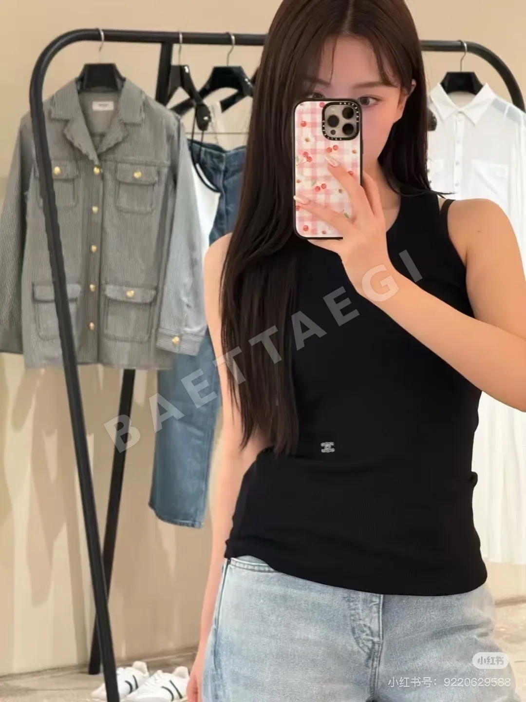 셀린느 개선문 로고 자수 크루넥 반팔 티셔츠 상세 이미지 4