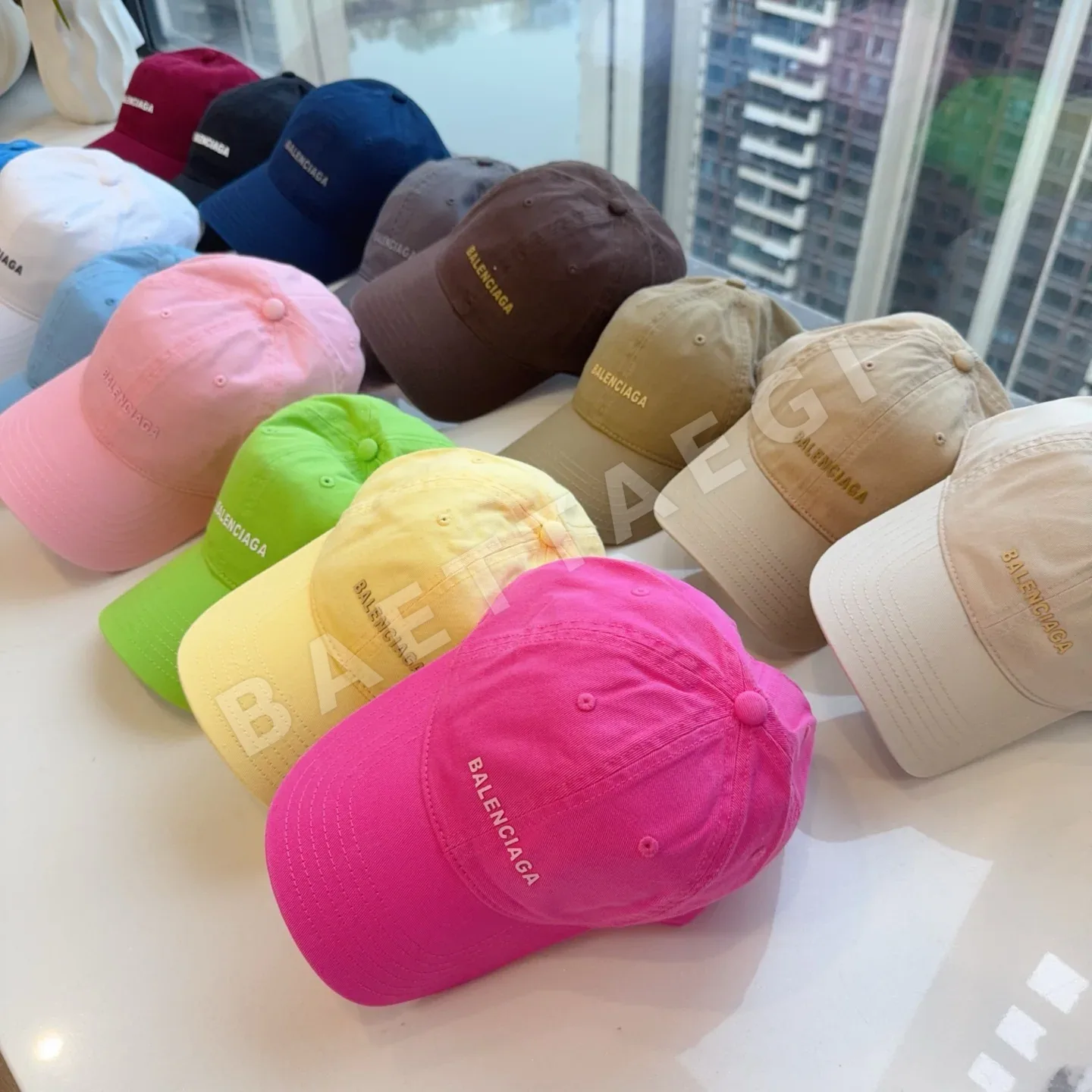 발렌시아가 컬러풀 베이스볼 모자 상세 이미지 7