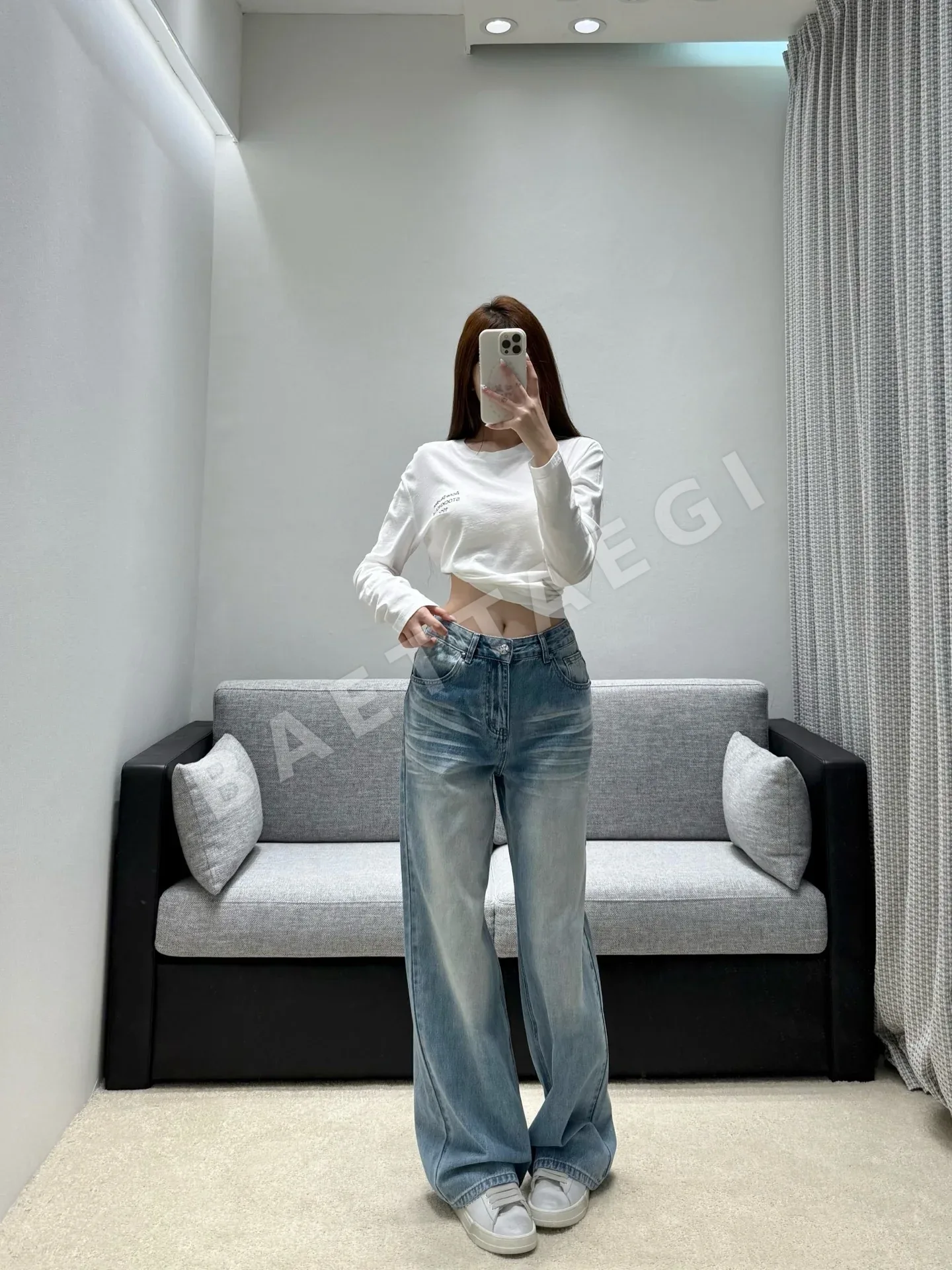 크롬하츠 라이트 블루 워시드 하이웨스트 와이드 데님 바지 114736