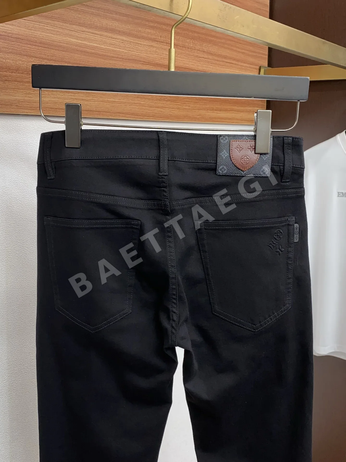 루이비통 데님 남성 바지 상세 이미지 9