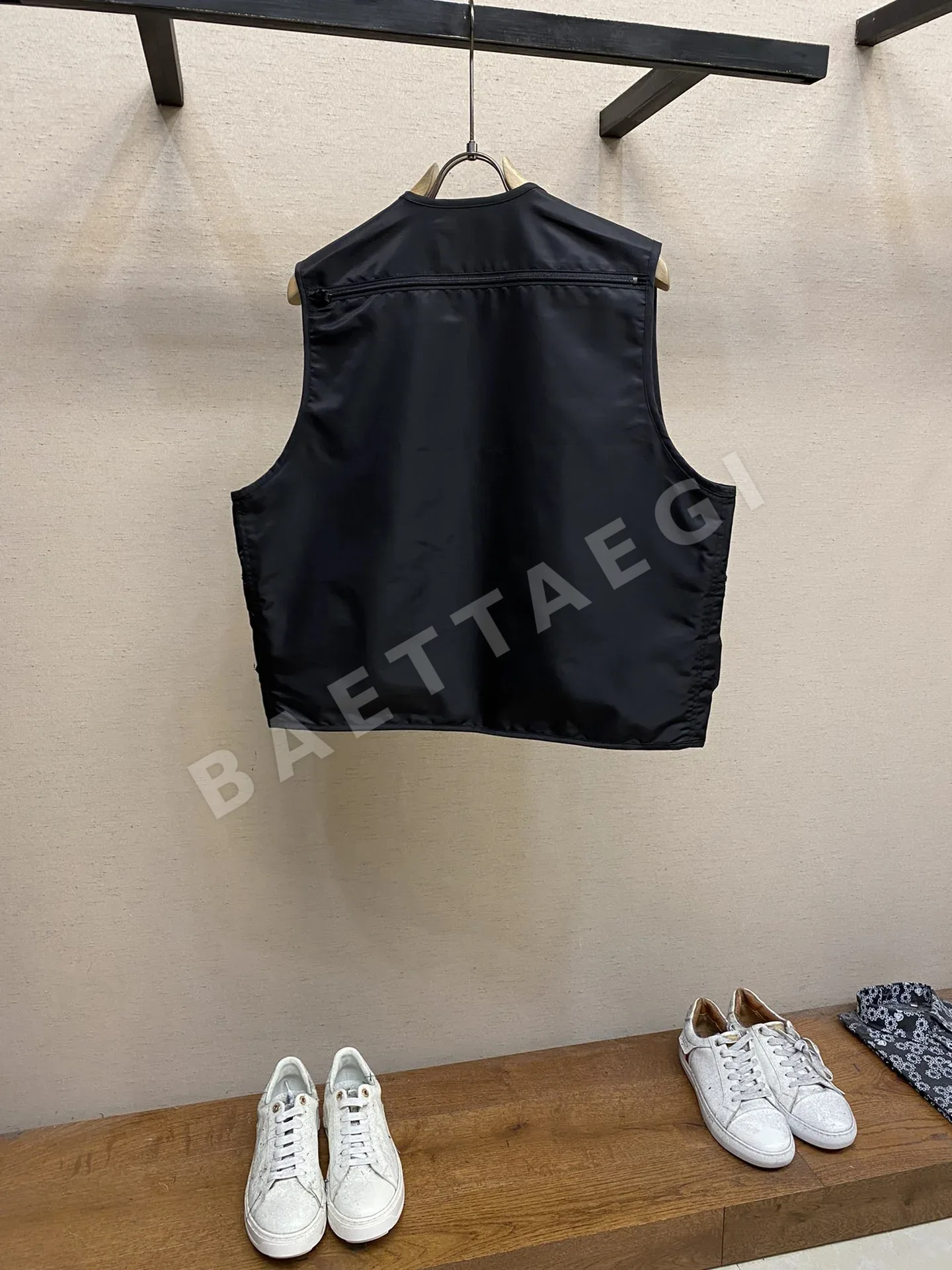 프라다 멀티 포켓 나일론 남녀공용 자켓 상세 이미지 2