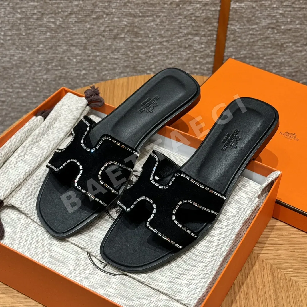 에르메스 오란 샌들 블랙 스웨이드 165708