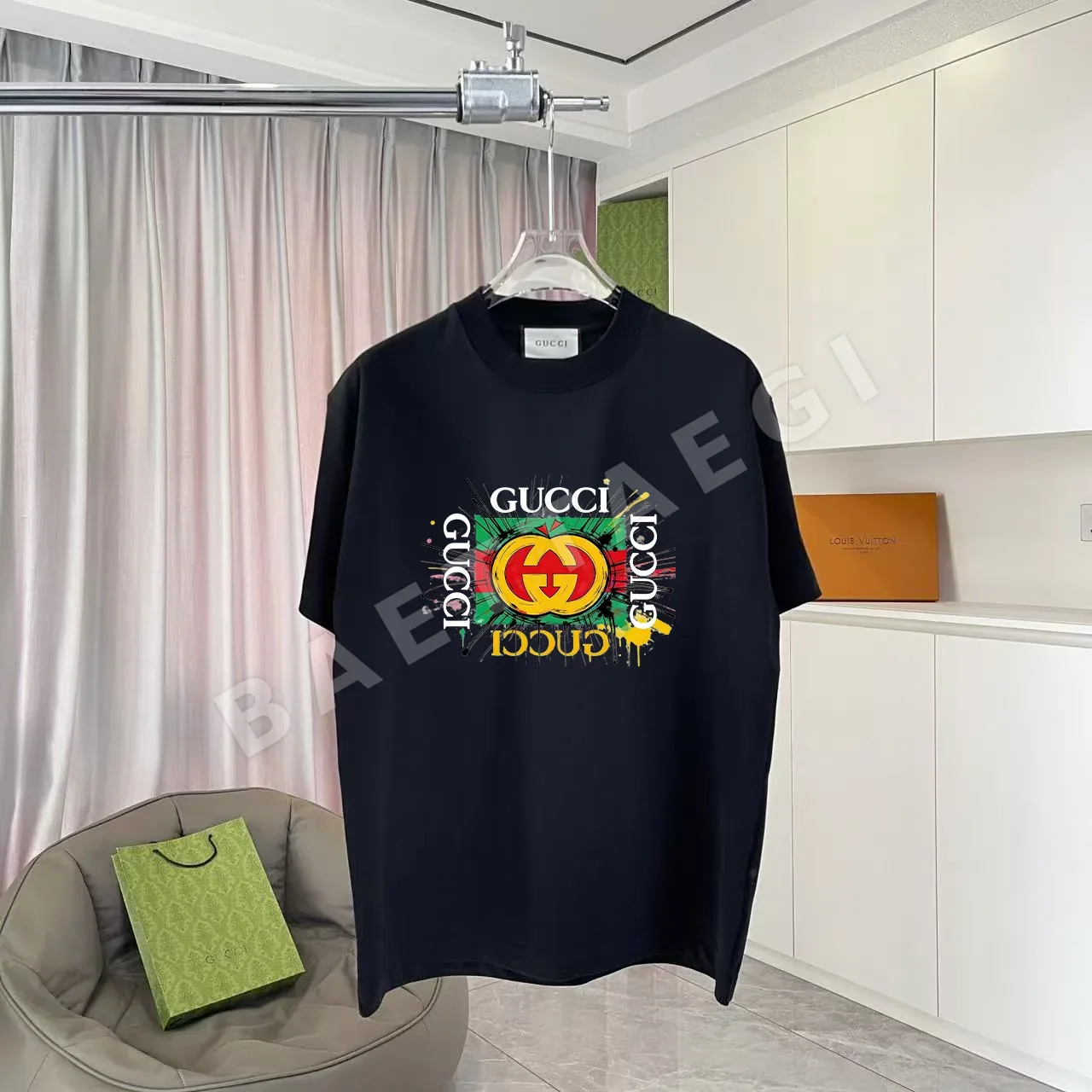 구찌 퍼스널라이즈드 레터 로고 반팔 티셔츠 51293