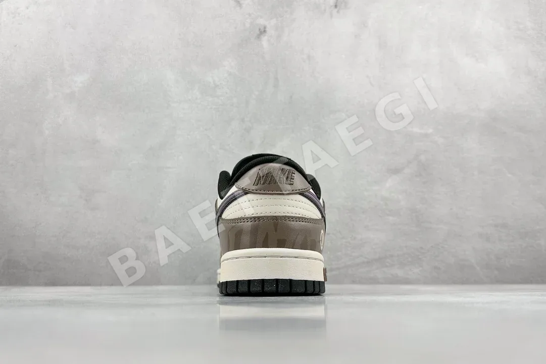 나이키덩크 로우 그래피티 스프레이 스니커즈 DD1391-100 상세 이미지 9