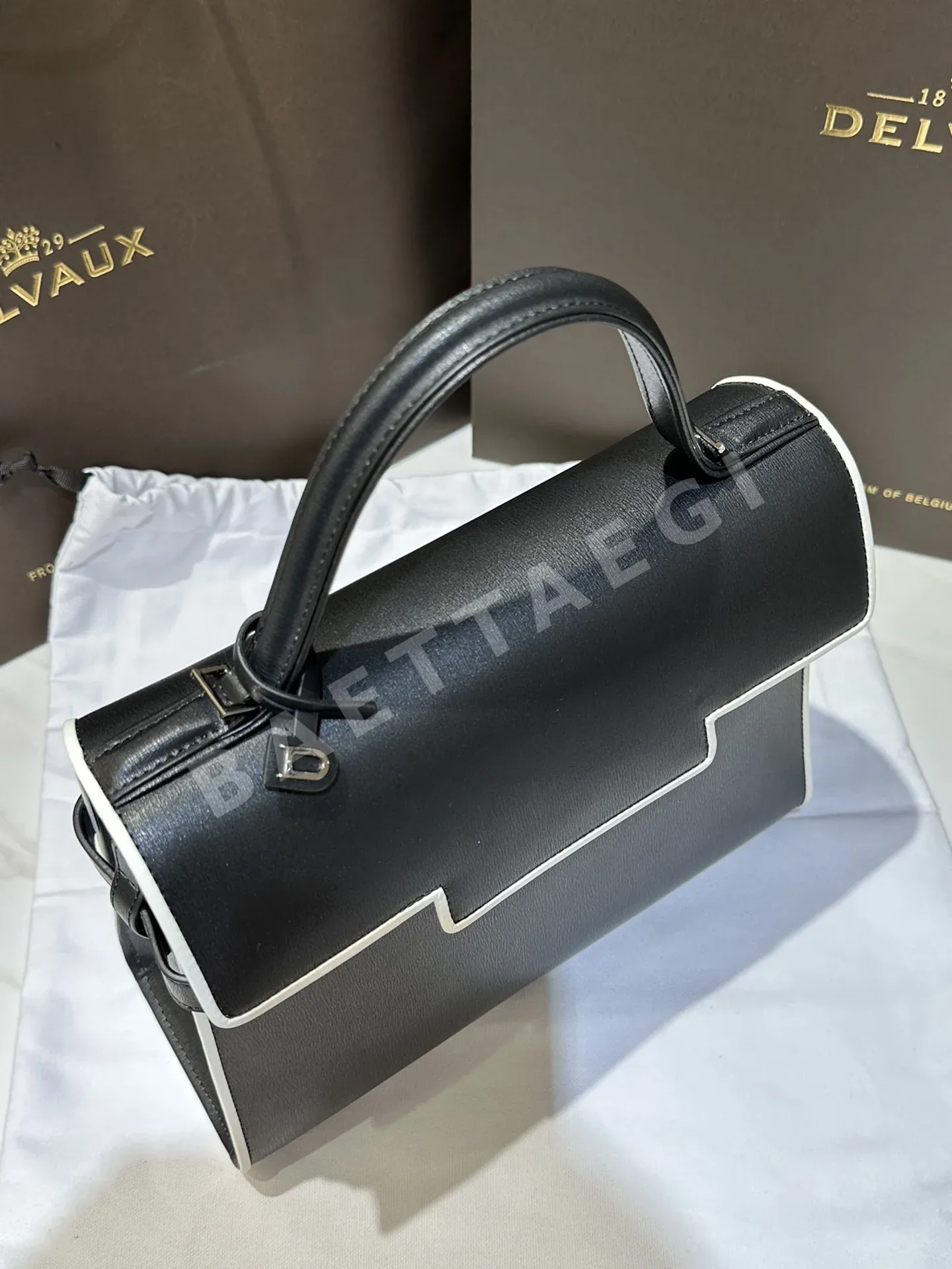 델보 일루션 템페스트 MM 2WAY 토트 가방 블랙 상세 이미지 4