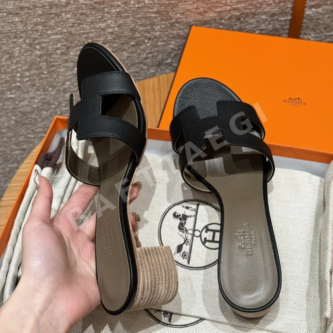 에르메스 오아시스 샌들 블랙 가죽 하이힐 상세 이미지 9