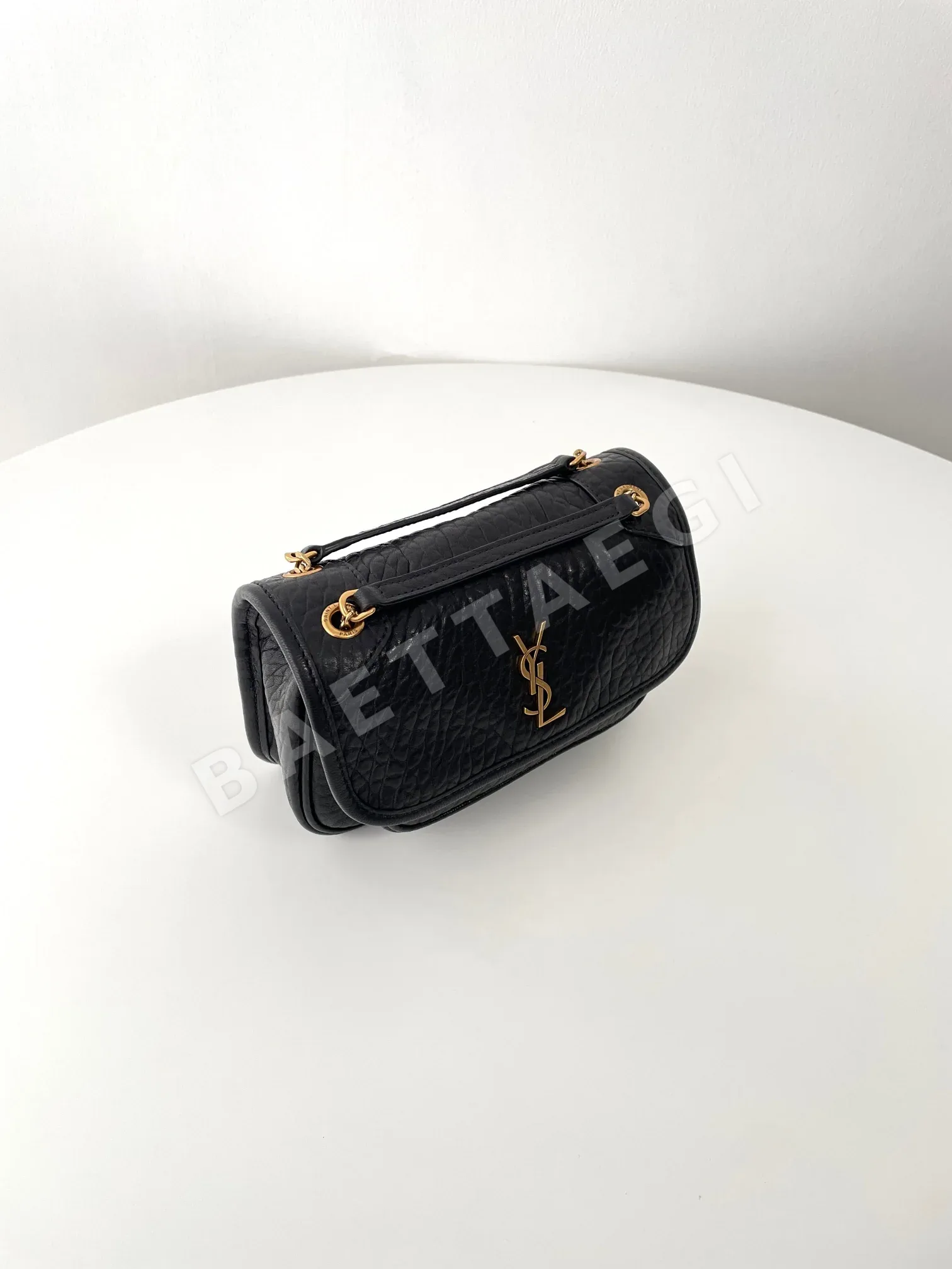 생로랑 가방 상세 이미지 4