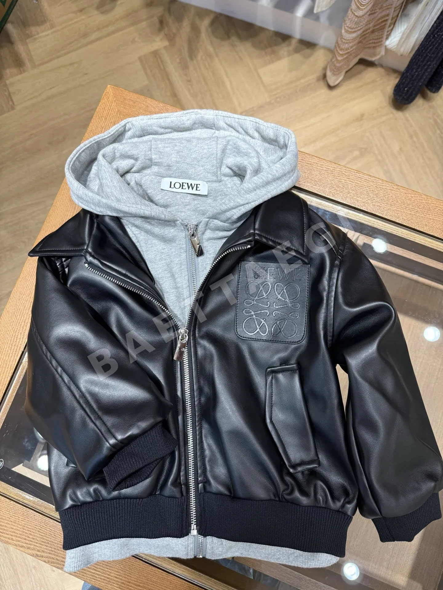 로에베 키즈 자켓 패딩 상세 이미지 3