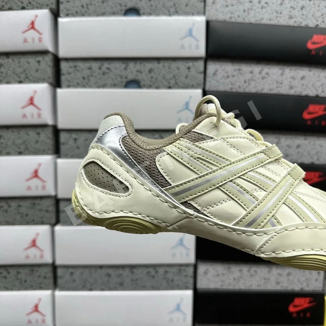 아식스 [TOP] 1203A879-250 200412 Asics Hypersync 상세 이미지 3