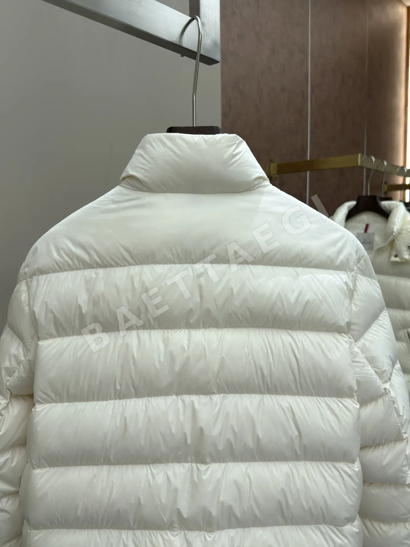 몽클레르 스탠드카라 구스 다운 패딩 점퍼 상세 이미지 8