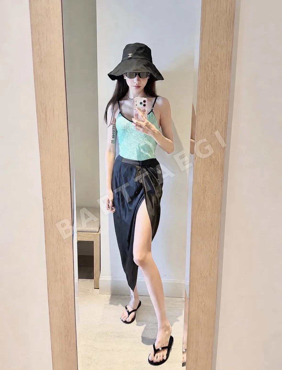 샤넬 여성 민트톤 자카드 U넥 스윔수트 상세 이미지 3
