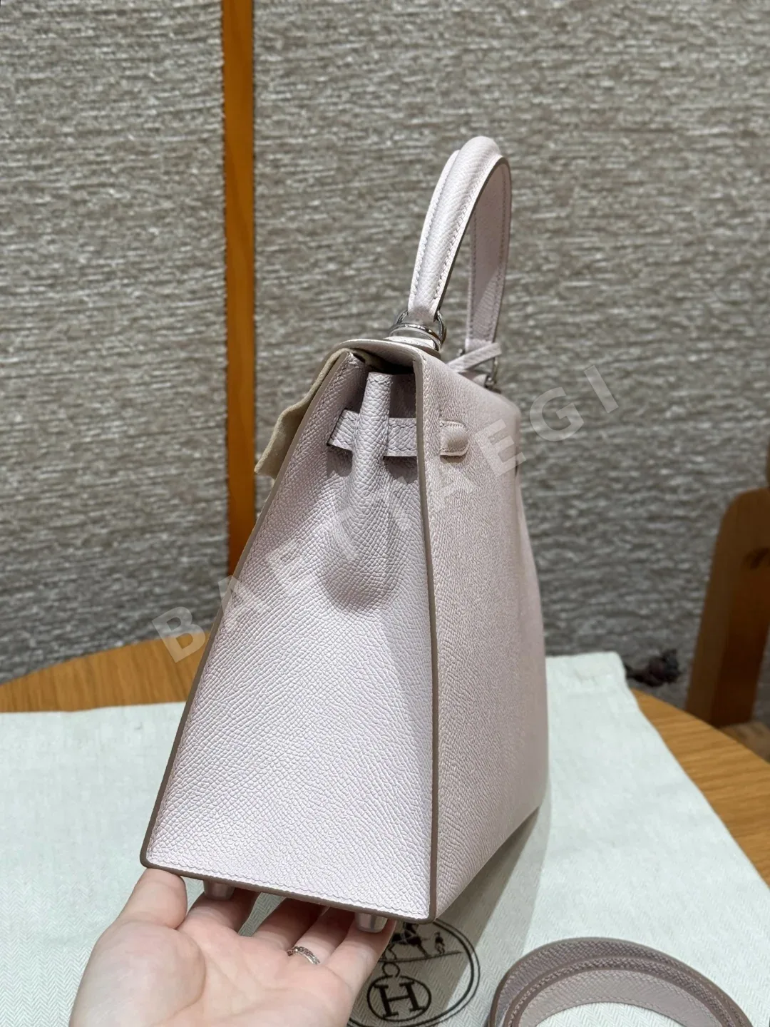 에르메스 켈리 25 모브페일 가방 상세 이미지 3