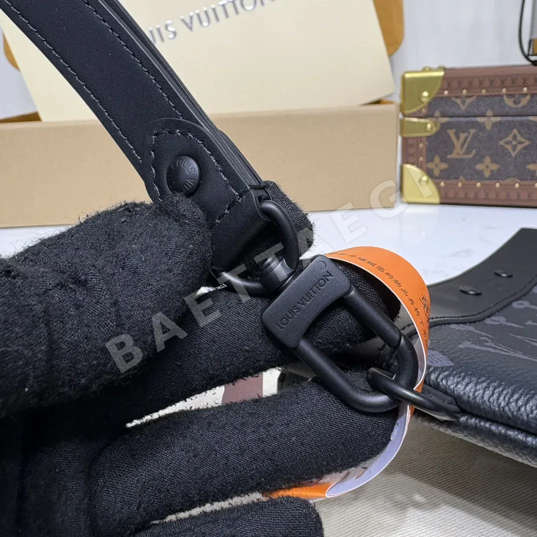 루이비통 포쉐트 투 고 클러치백 M81570 상세 이미지 9