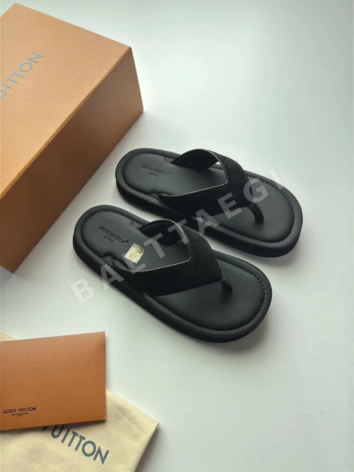 루이비통 L 패밀리 비치 샌들 상세 이미지 2