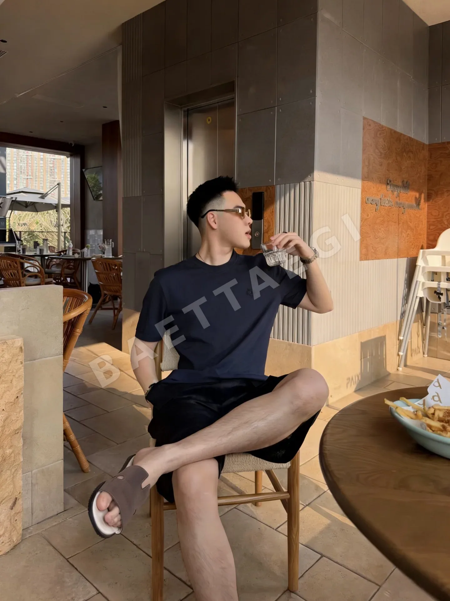로로피아나 아이스 실크 울 남성 반팔 티셔츠 상세 이미지 3