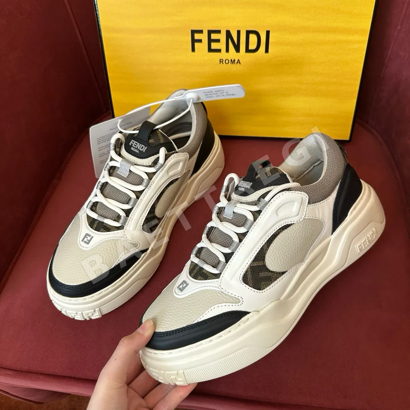펜디 신발 상세 이미지 2
