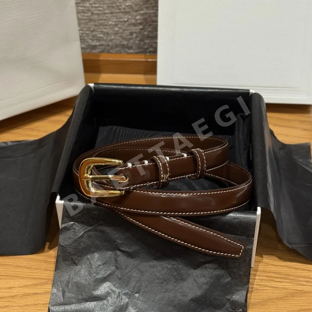 셀린느 부드러운 소가죽 여성용 골드 로고 벨트 171518