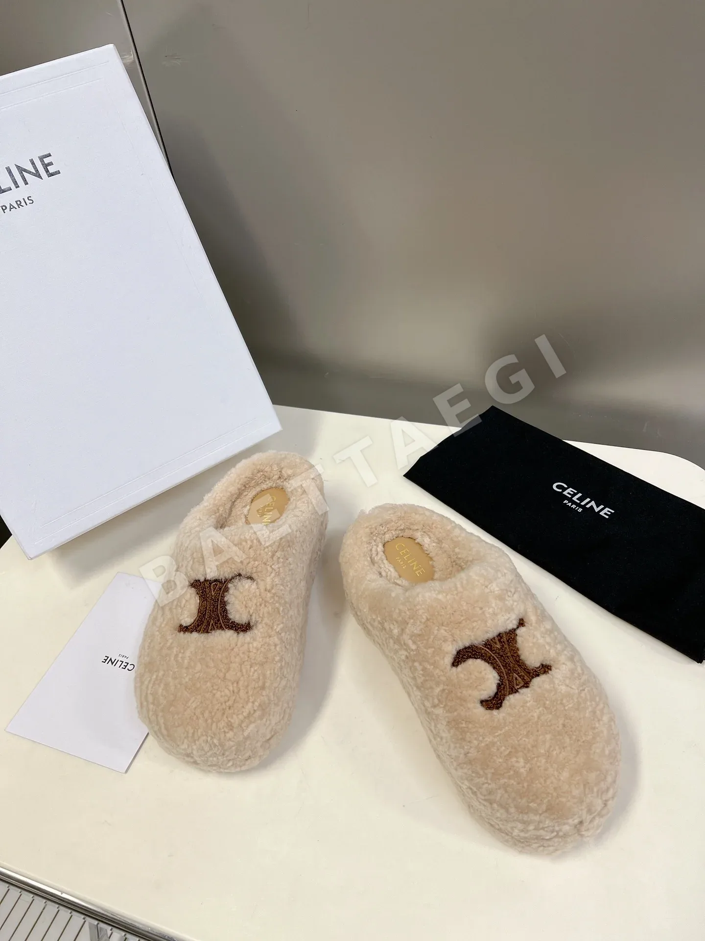 셀린느 개선문 디자인 빈티지 로마 샌들 상세 이미지 2