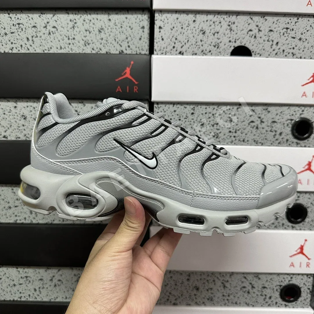 나이키 [DF] 에어 맥스 플러스 852630-021 201070 Nike Air Max Plus Wolf Grey 상세 이미지 6