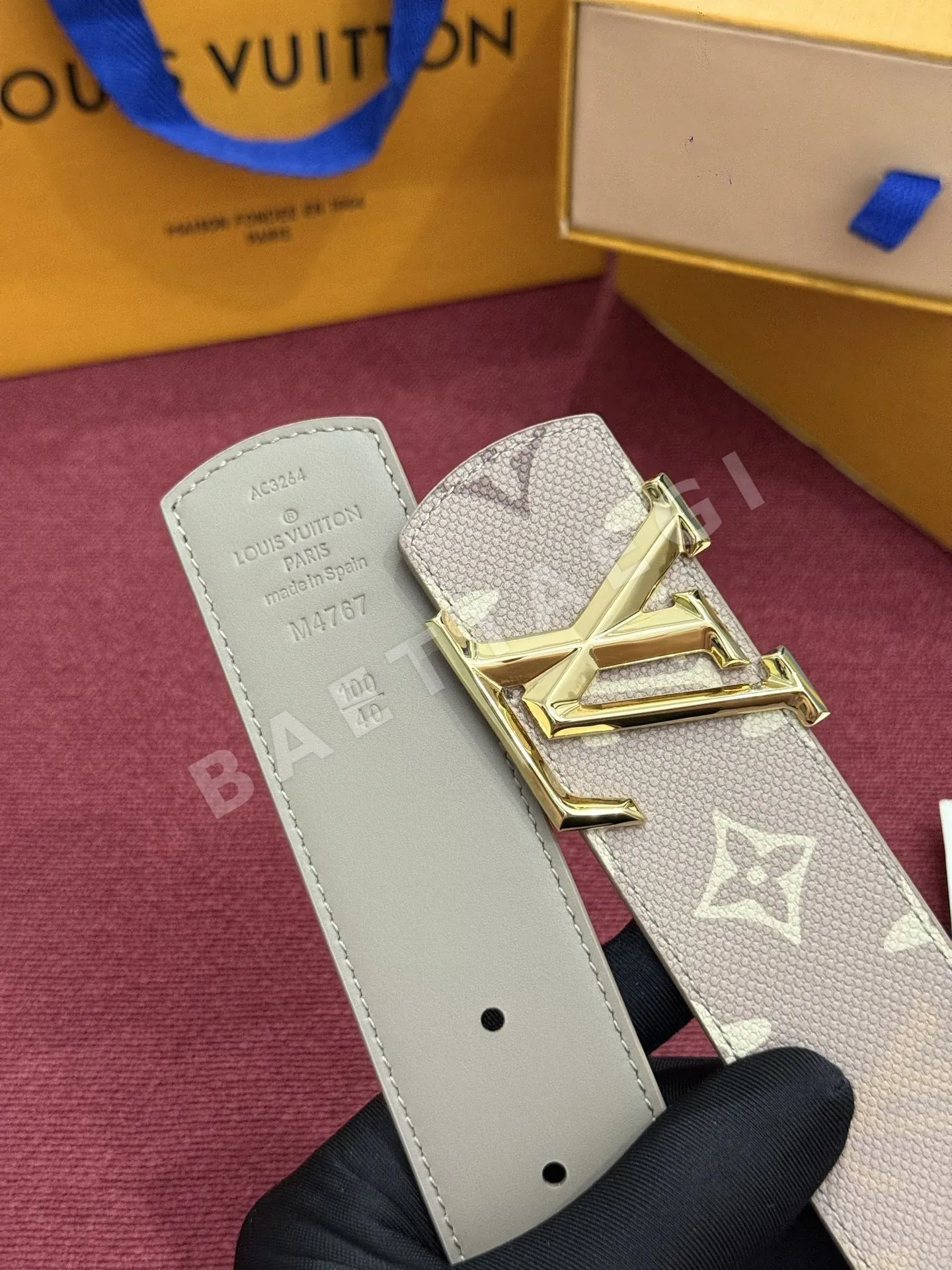 루이비통 LV 디멘션 모노그램 리버서블 벨트 상세 이미지 4