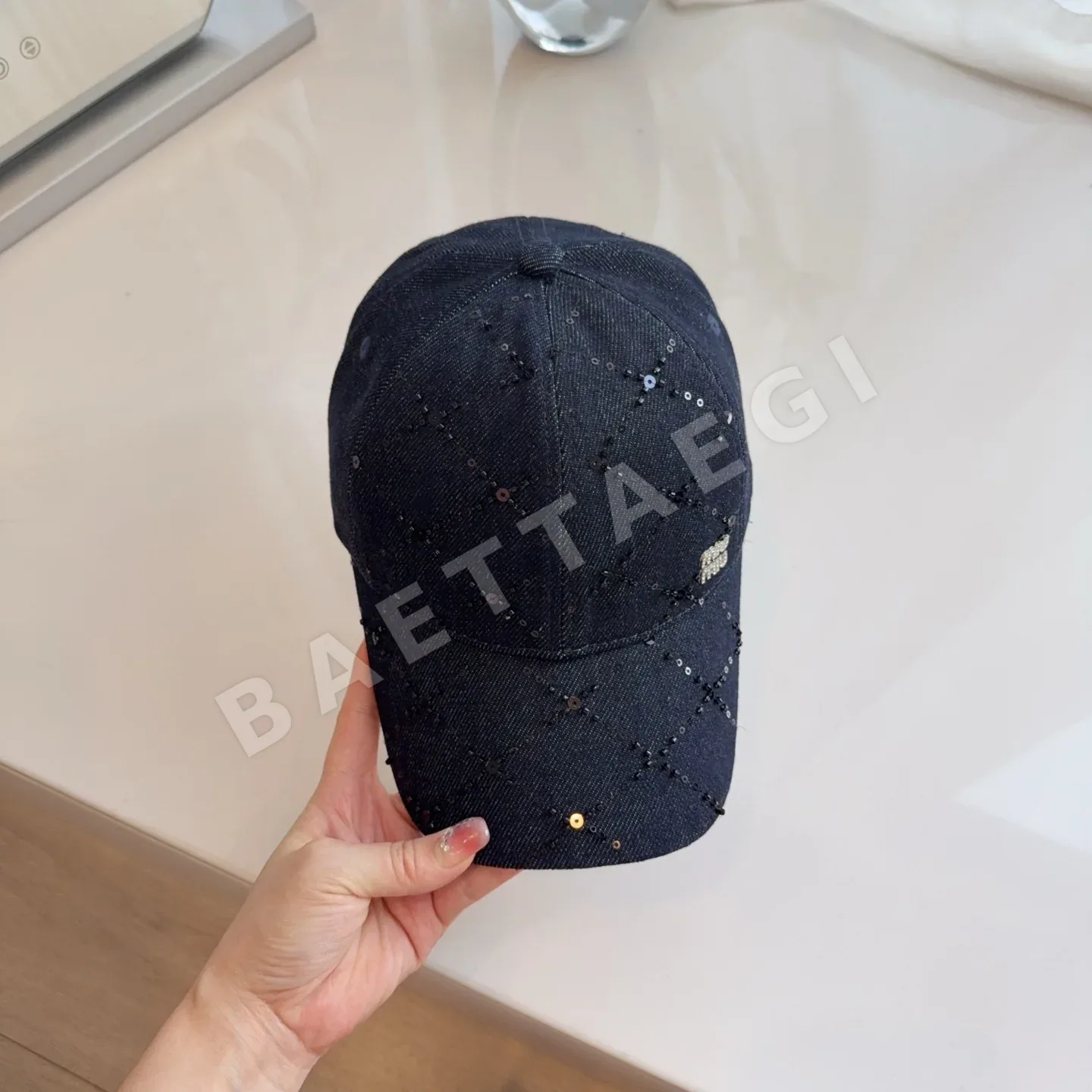 미우미우 헤비 비즈 체크 데님 야구모자 상세 이미지 3