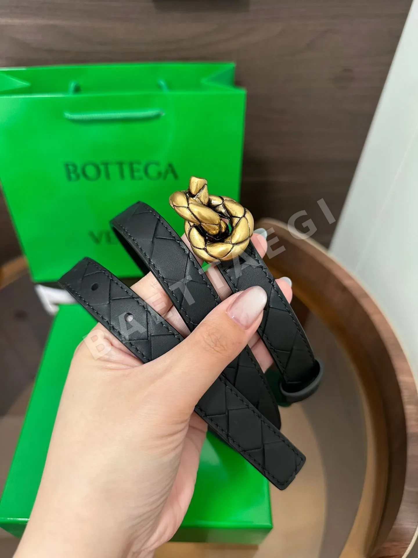 보테가베네타 빈티지 버클 여성 가죽 벨트 상세 이미지 3