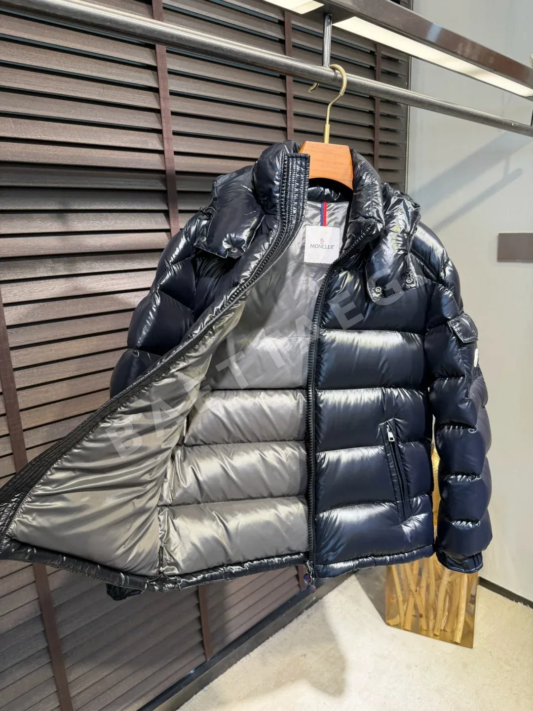 몽클레르 남성 다운 패딩 M8839 상세 이미지 8