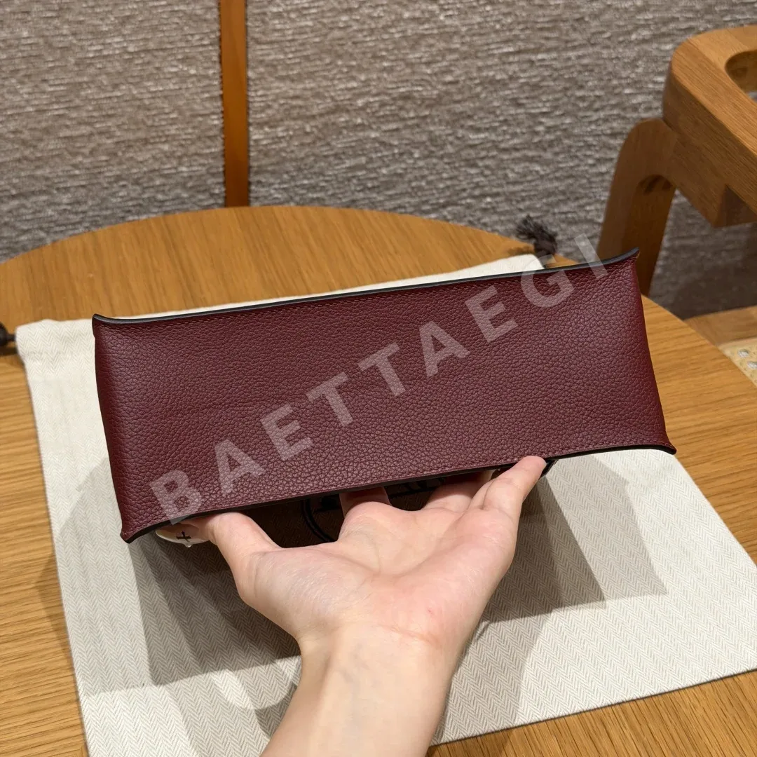 에르메스 켈리 단스 레더 가방 상세 이미지 5
