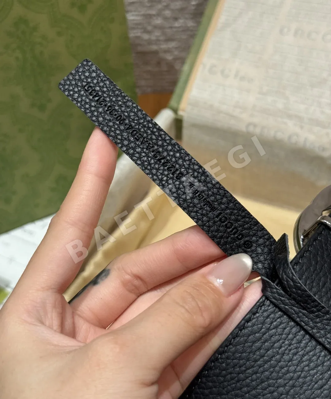 구찌 인터로킹 G 버클 양면 벨트 상세 이미지 9