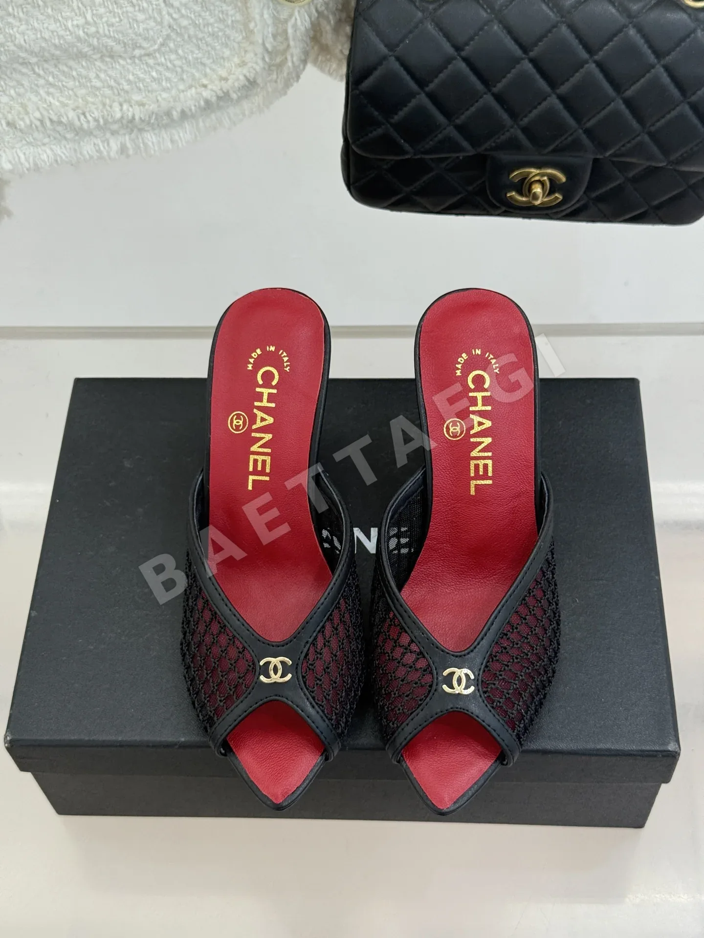 샤넬 더블 C 컷아웃 메시 오픈토 청키힐 샌들 상세 이미지 4